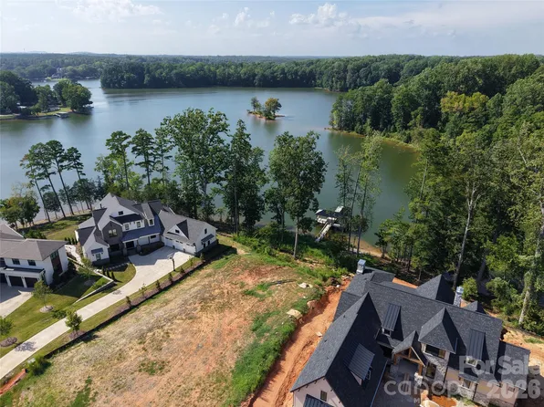 1012 Timberlake Point #8, Belmont, NC 28012