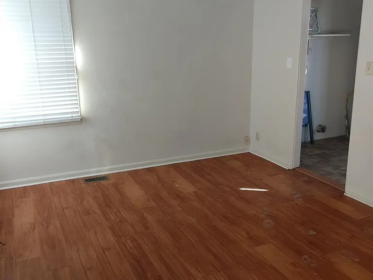 1273 Macon St — Photo 3