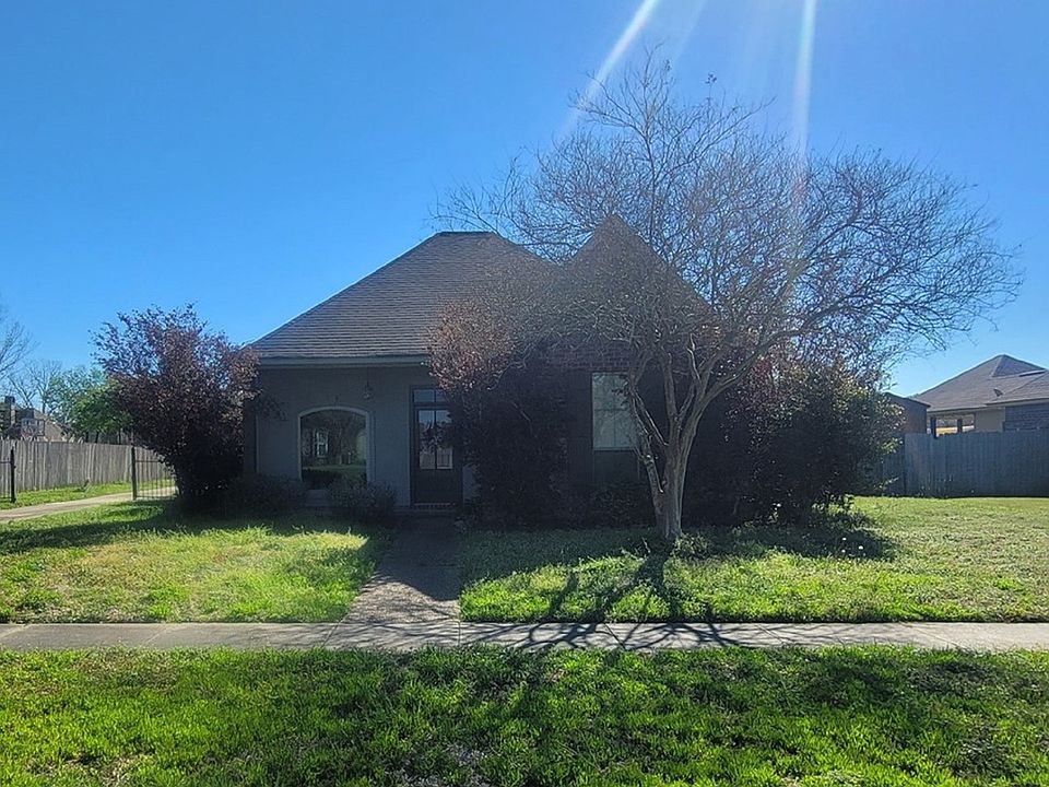 1st image of 6672 Woodside Dr