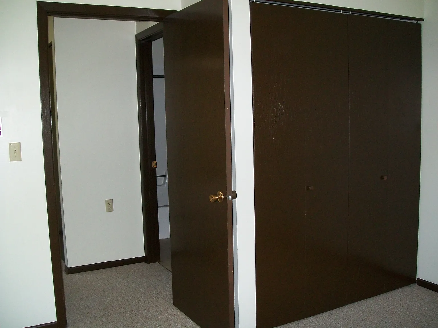 2 bed, 750 sqft, $910 — Photo 4