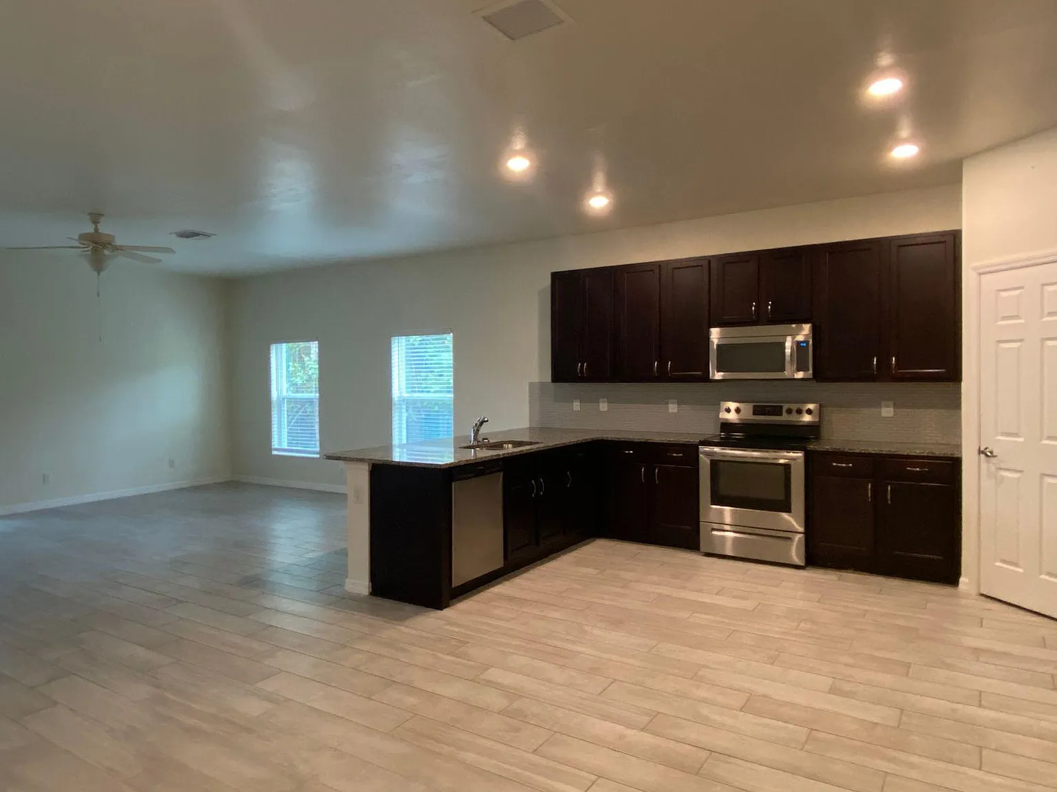 3 bed, 1743 sqft, $1,895 — Photo 4