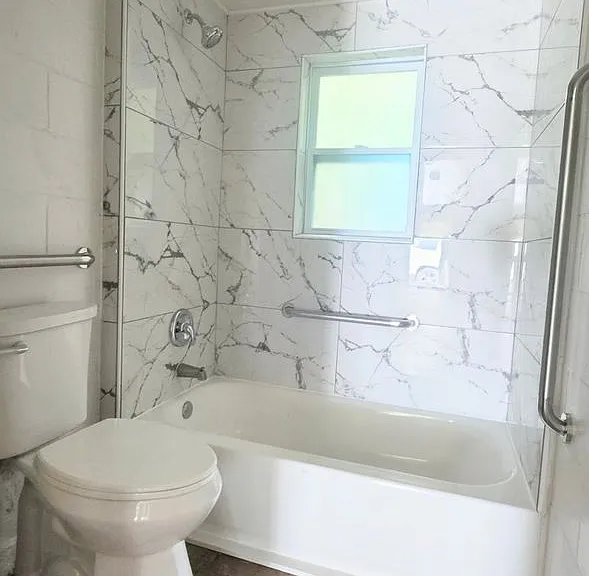1404 S Jackson St — Photo 6