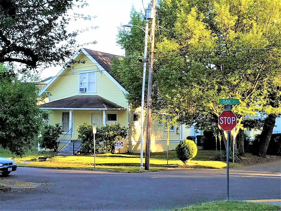 2nd image of 294 Oak St