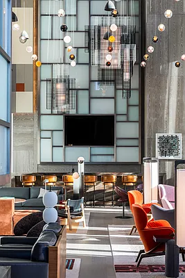 Rented by Extell Marketing Group LLC | media 38