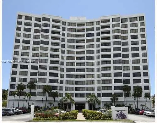 3505 S Ocean Dr Photo 1