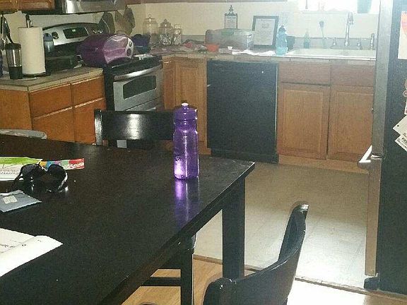2nd image of 1432 E Wright Ave