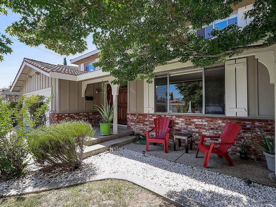 1st image of 5929 Chesbro Ave
