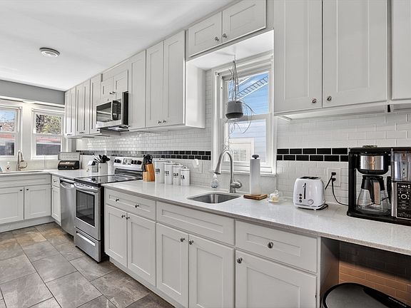 2nd image of 51 Swifts Beach Rd