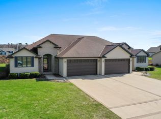 177 Church Rd, Luxemburg, WI 54217