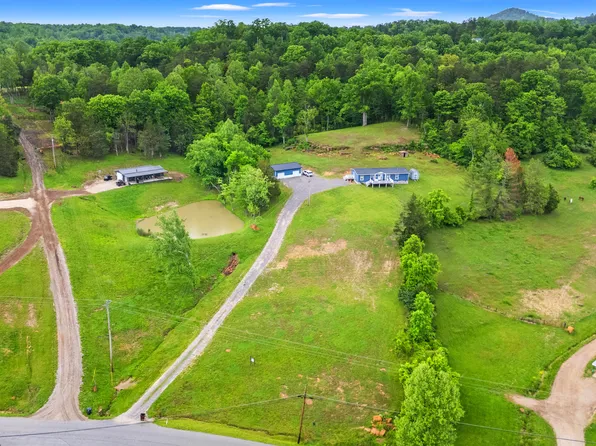 357 White Oak Rd, Irvine, KY 40336