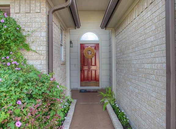 3rd image of 5008 Daymon Ct