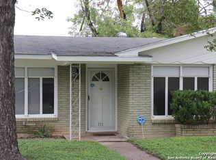 111 Longridge Dr, San Antonio, TX 78228