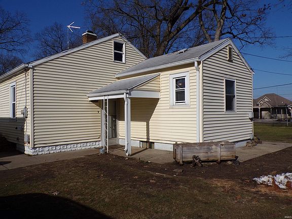3rd image of 26170 Lake Dr