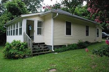 2nd image of 130 Teasley St