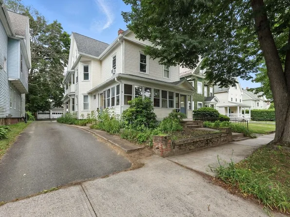 73-75 Pearl St, Holyoke, MA 01040