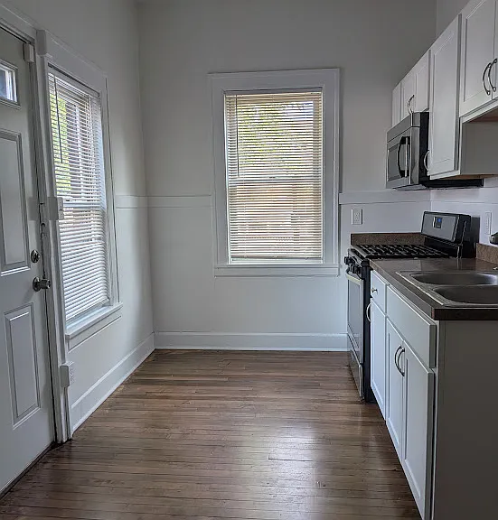 2123 W 42nd St — Photo 5