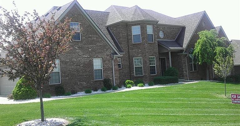 1st image of 542 SE General Cruft Dr