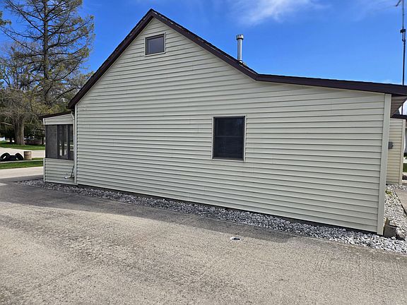4th image of 2020 Herman Rd