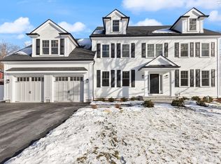 39 Rindge Ave, Lexington, MA 02420