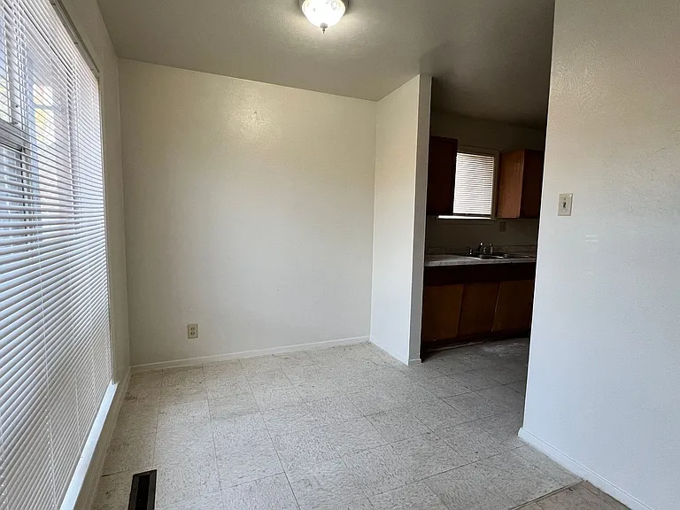 5105 Danny Dr — Photo 6