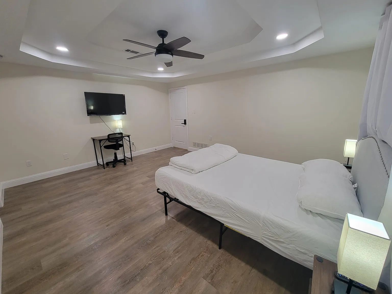 4 bed, 3.0 bath, 2339 sqft, $685 — Photo 3
