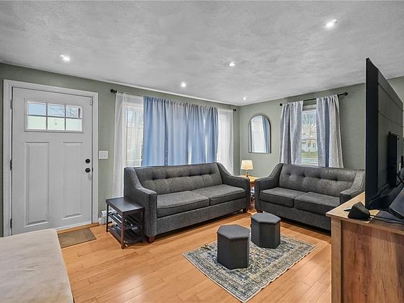 4th image of 74 Canonchet St