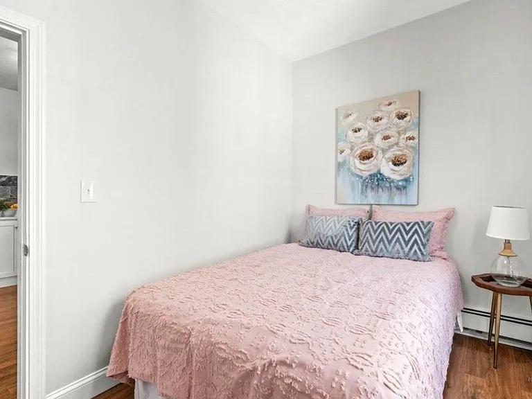 219 Marion St #3 — Photo 14