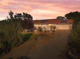 2709 Huckleberry Ln, Valley Springs, CA 95252