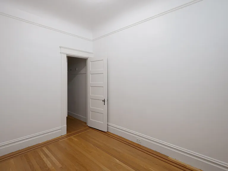 172 Hartford St — Photo 18