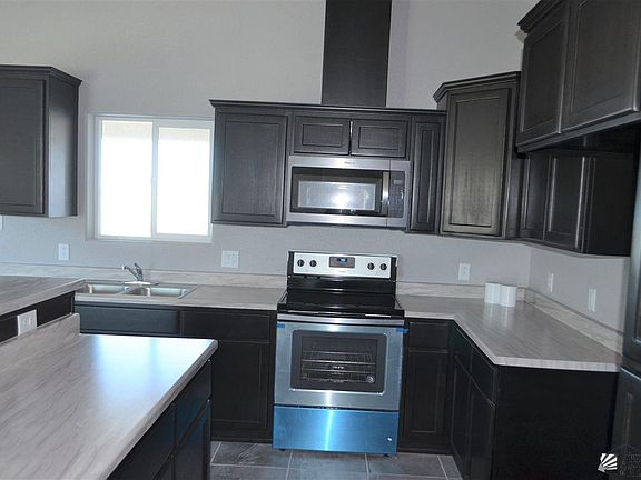 5th image of 369 N Amarely Ave