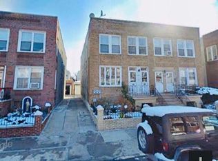 2255 36th St, Astoria, NY 11105