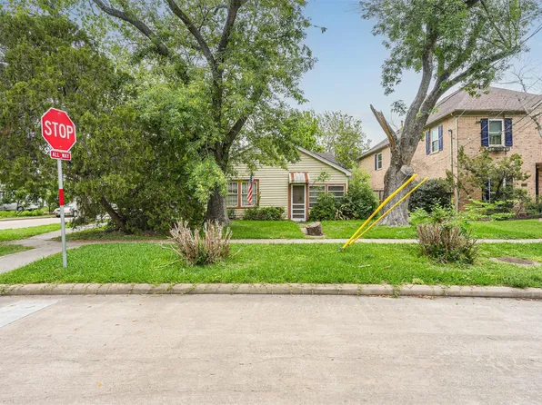 4260 Dartmouth Ave, Houston, TX 77005
