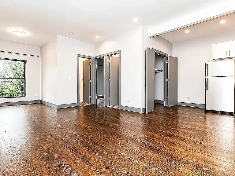 1277 Putnam Ave #3B — Photo 1