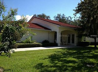 1115 Shoreline Ln, Winter Haven, FL 33884