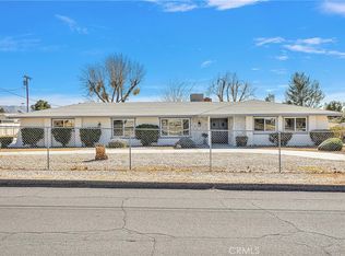 19135 Seneca Rd, Apple Valley, CA 92307