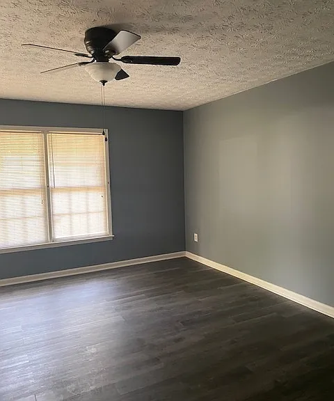 145 Belle Dr — Photo 6