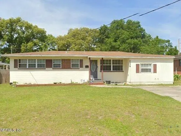2434 LIGUSTRUM Road, Jacksonville, FL 32211