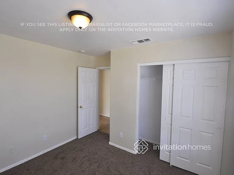 11967 W Holly St — Photo 6