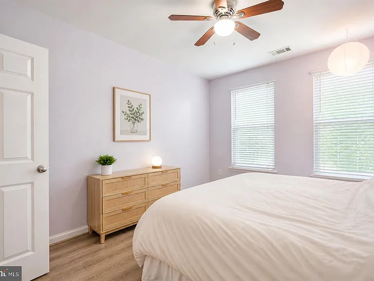 2465 Army Navy Dr #1-101 — Photo 11