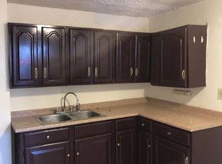 61 Pershing St, Hartford, CT 06112