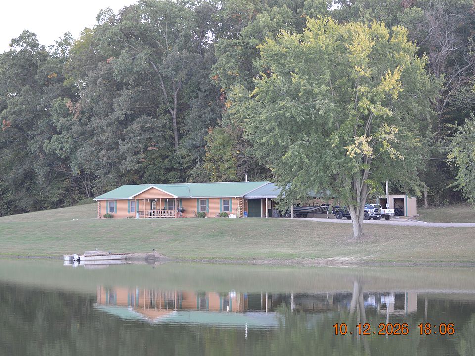 1st image of 385 Autumn Rdg