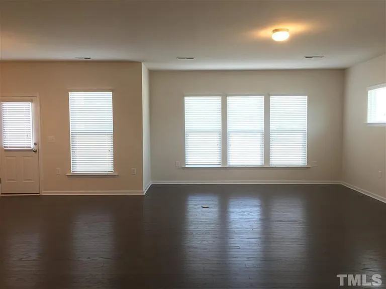 2400 Mynster Dr — Photo 9