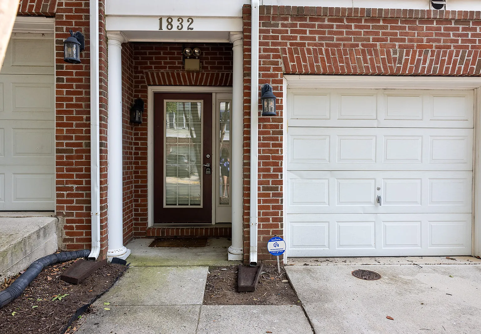 3 bed, 2.5 bath, 1532 sqft, $2,500 — Photo 2