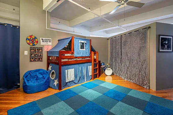 Sold by Compass | media 6