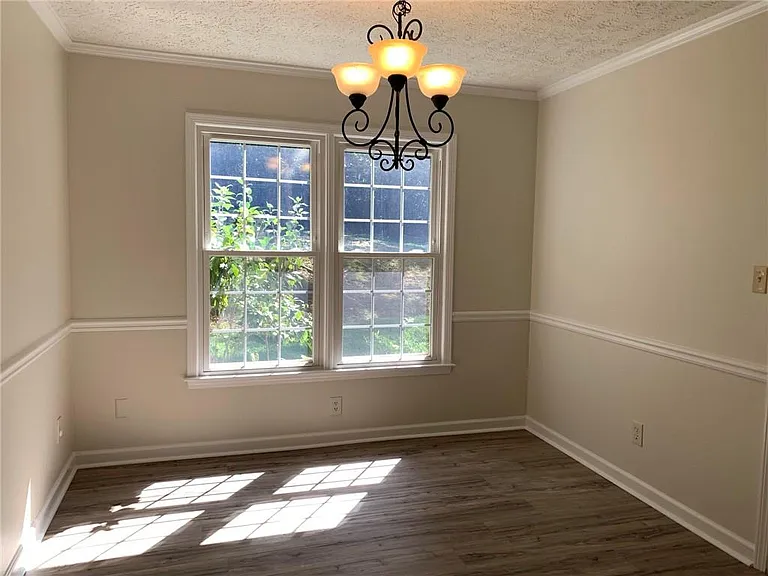 4536 Woodlawn Lake Dr — Photo 6