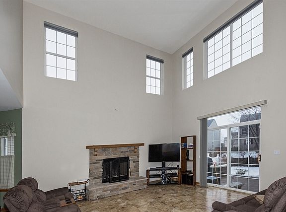 2nd image of 7701 Scarlett Oak Dr