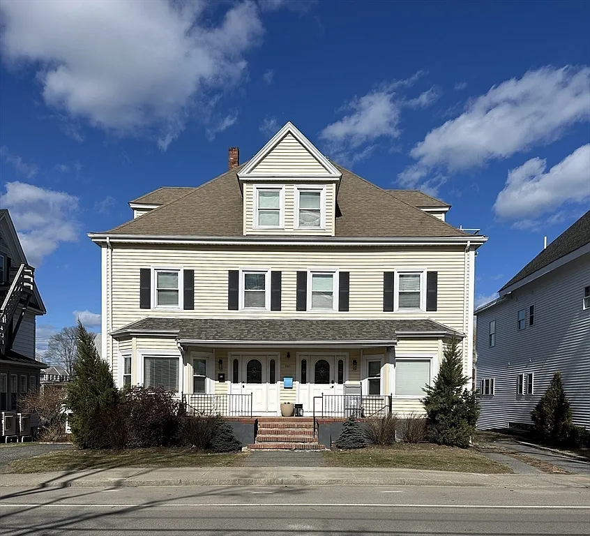 2 bed, 1.0 bath, 1100 sqft, $2,800 — Photo 1