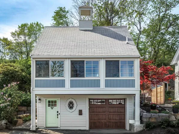 36 Granite St, Rockport, MA 01966