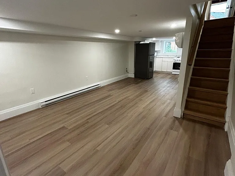 659 Vaughan Rd #3 — Photo 3
