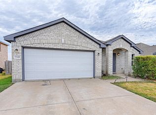 5348 Cameron Dr, Grand Prairie, TX 75052